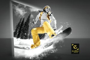 Jeune en snowboard