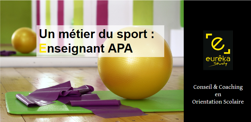 Un tapis de sport et des accessoires prêts pour la pratique dans une salle